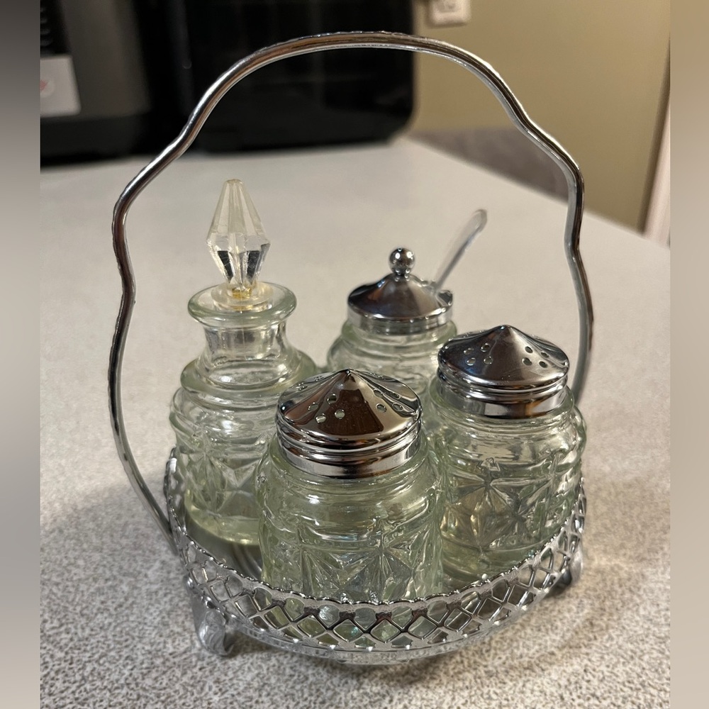 Vintage Queen Anne Cruet Condiment Set